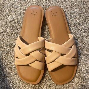 Women’s sandals